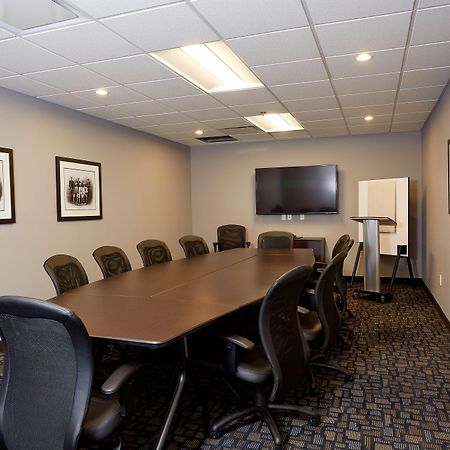 Best Western Plus East Side Saskatoon Bagian luar foto