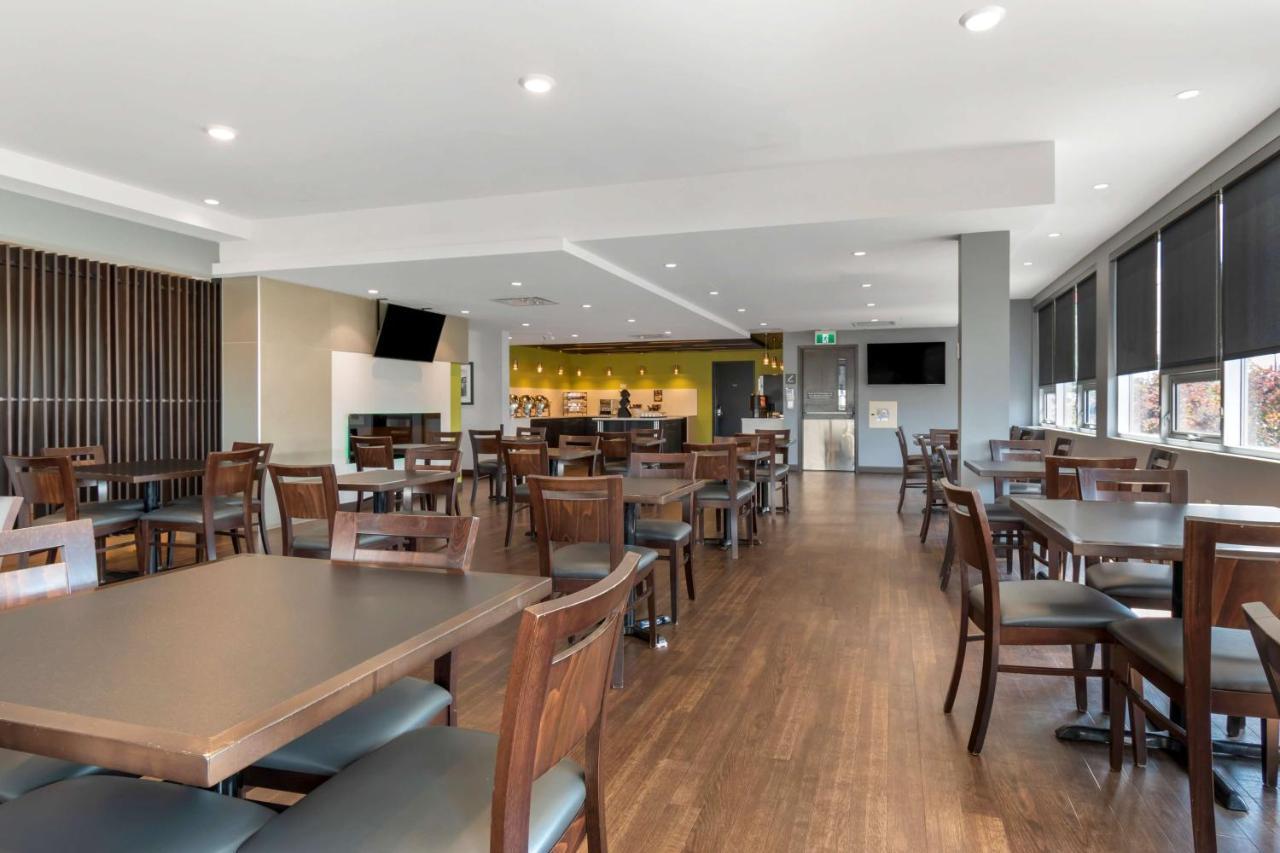 Best Western Plus East Side Saskatoon Bagian luar foto
