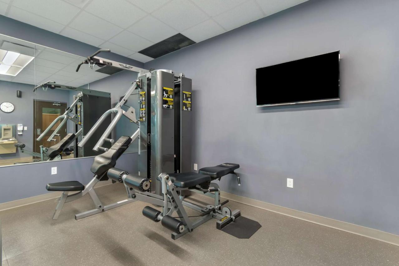 Best Western Plus East Side Saskatoon Bagian luar foto